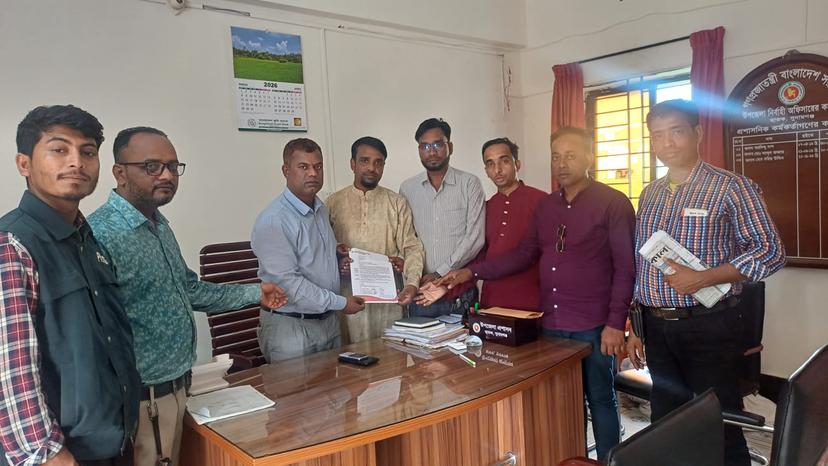 ছাতকে জাতীয় গণমাধ্যম সপ্তাহের রাষ্ট্রীয় স্বীকৃতির দাবিতে প্রধানমন্ত্রীর কাছে স্মারকলিপি