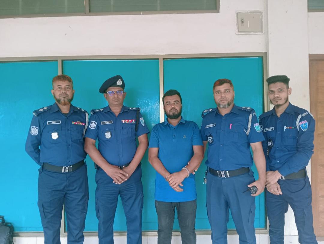 ভাই হ/ত্যা/কা/ণ্ড: পলাতক আসামি হানিফকে গ্রে/ফ/তা/র করল পুলিশ