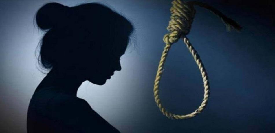 রানীশংকৈলে তরুণীর ঝুলন্ত মরদেহ উদ্ধার,পরিবারের কাছে পাওয়া গেলো চিরকুট