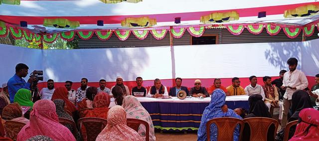 স্বাবলম্বী পরিবার গড়ার অঙ্গীকার-দেওয়ানগঞ্জে বিএনপির ‘ফ্যামিলি কার্ড’ নিয়ে উঠান বৈঠক ধানের শীষে ভোট প্রার্থনা