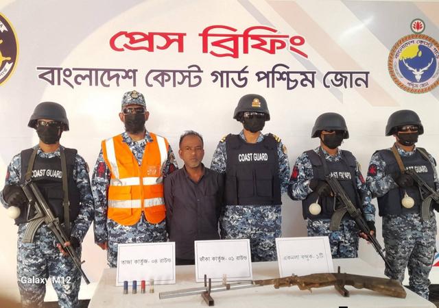 ‎সুন্দরবনের বনদস্যু আসাবুর বাহিনীর প্রধান সহযোগী আটক