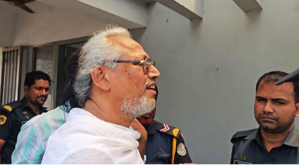 কারামুক্ত বাউল শিল্পী আবুল সরকার