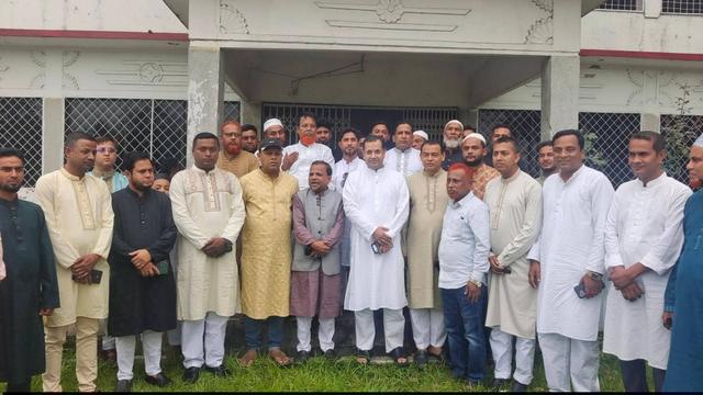 তথ্য ও সম্প্রচার প্রতিমন্ত্রী ইয়াসের খান চৌধুরীর সঙ্গে নান্দাইলে কর্মরত সাংবাদিকদের ঈদ শুভেচ্ছা বিনিময়