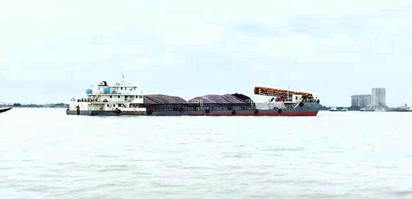 ‎মোংলা বন্দরে ভিড়ল কয়লাবাহী জাহাজ, রামপাল বিদ্যুৎকেন্দ্রে সরবরাহ শুরু