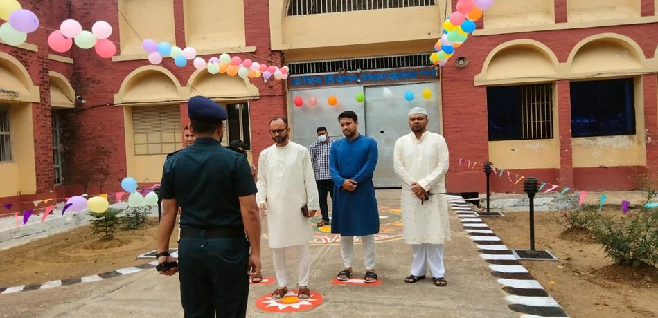 চার দেয়ালের ভেতরেও ঈদের খুশি,মৌলভীবাজার কারাগারে ঈদুল ফিতরের আয়োজন
