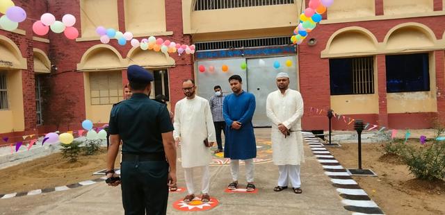 চার দেয়ালের ভেতরেও ঈদের খুশি,মৌলভীবাজার কারাগারে ঈদুল ফিতরের আয়োজন