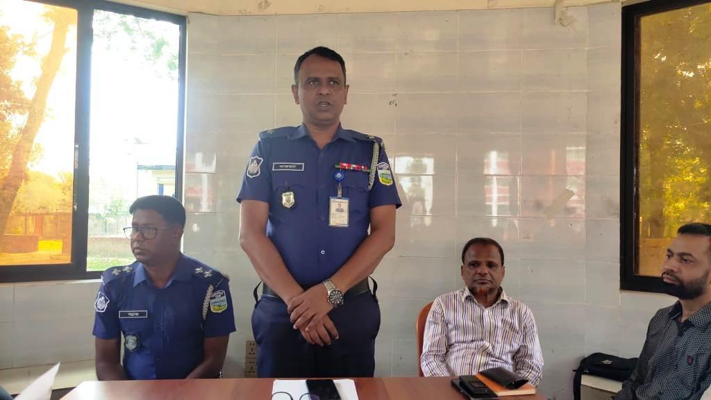 সাংবাদিকদের সাথে পরিচিতি ও মতবিনিময় সভা অনুষ্ঠিত হয়েছে।