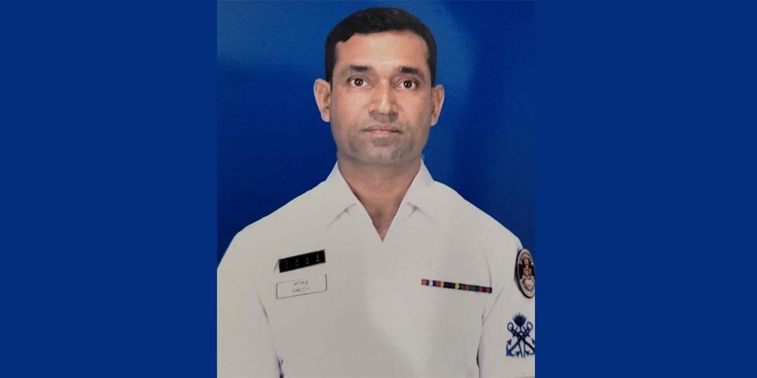 ‎মোংলায় কোস্টগার্ড সদস্যের বুকে গুলি চালিয়ে আ/ত্ম/হ/ত্যা