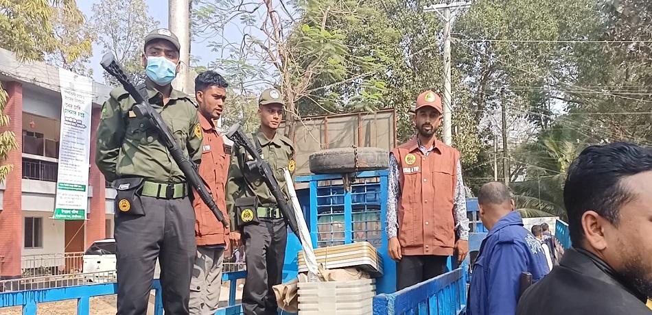 মৌলভীবাজারের ৪টি আসনে ৫৫৪ কেন্দ্রে পৌঁছে গেছে ব্যালট বক্সসহ ভোটের সরঞ্জাম