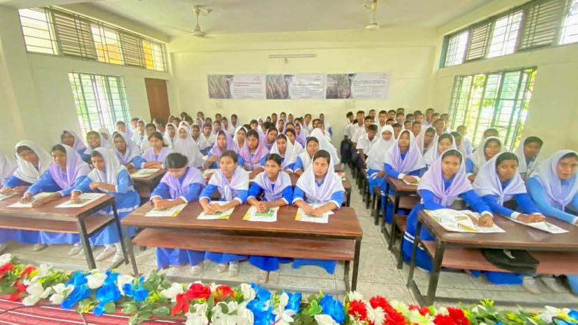 ঠাকুরগাঁওয়ে স্কুল সেনসিটাইজেসন প্রোগ্রাম অনুষ্ঠিত
