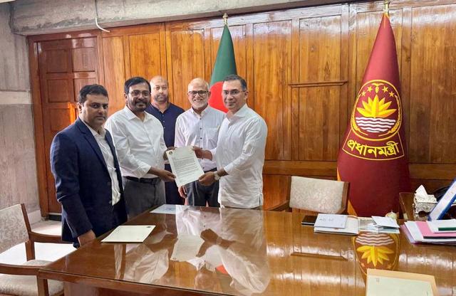 প্রধানমন্ত্রীর সাথে এবি পার্টির চেয়ারম্যানের সাক্ষাৎ