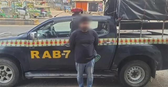 বায়েজিদে ফ্ল্যাটে জাল মুদ্রার গোপন কারখানা,র‍্যাবের হাতে ধরা পড়ল সোহেল