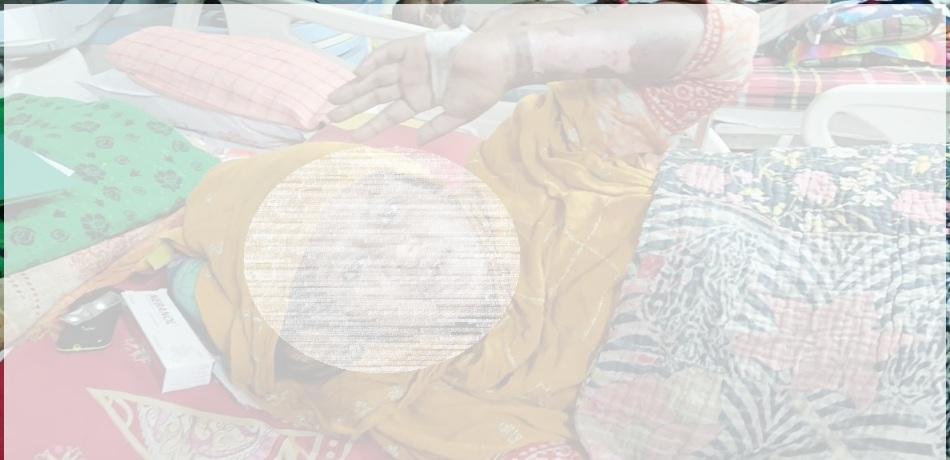 গঙ্গাচড়ায় ৯ মাসের অন্তঃসত্ত্বা গৃহবধূকে আগুনে পুড়িয়ে হত্যাচেষ্টার অভিযোগ