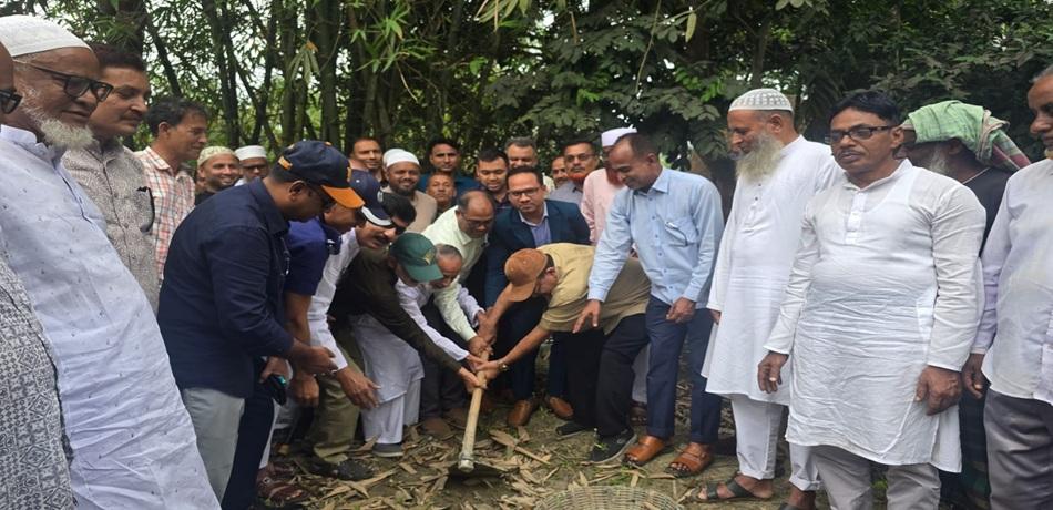 মধুপুরে খাল খনন উদ্বোধন