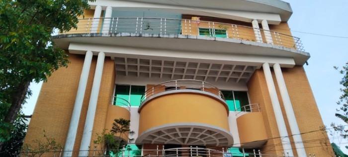 পুলিশ মহাপরিদর্শকের বাগেরহাটের বাড়িতে চুরি