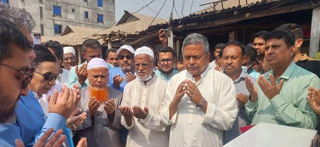 শ্রীপুরে সড়ক উন্নয়ন কাজের উদ্বোধন করলেন নবনির্বাচিত এমপি