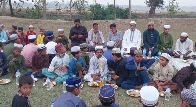 ছাতকে এতিমদের জন্য ইফতার আয়োজন করলেন হিন্দু যুবক