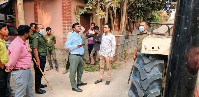 উলিপুরে অবৈধ বালু উত্তোলনে ভ্রাম্যমাণ আদালতের অভিযান: দুই ব্যক্তিকে ৩০ হাজার টাকা জরিমানা