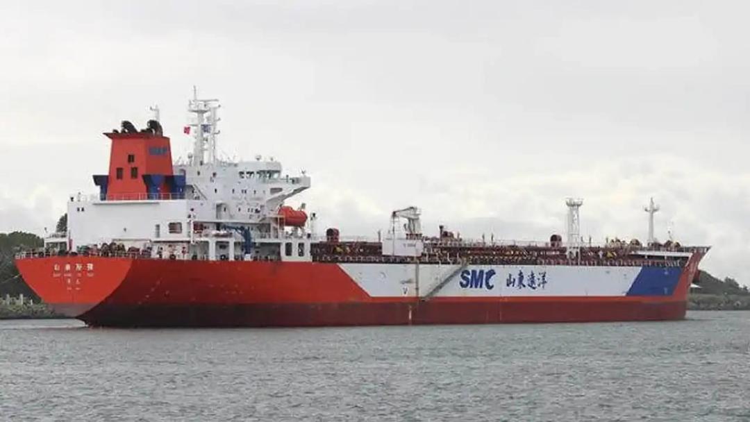 অকটেন সংকটের মাঝেই চট্টগ্রাম বন্দরে ২৬ হাজার টন অকটেনবাহী জাহাজ