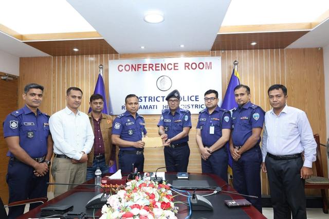 রাঙ্গামাটিতে শ্রেষ্ঠত্বের স্বীকৃতি: বিশেষ পুরস্কার পেলেন কোতয়ালী থানার ওসি