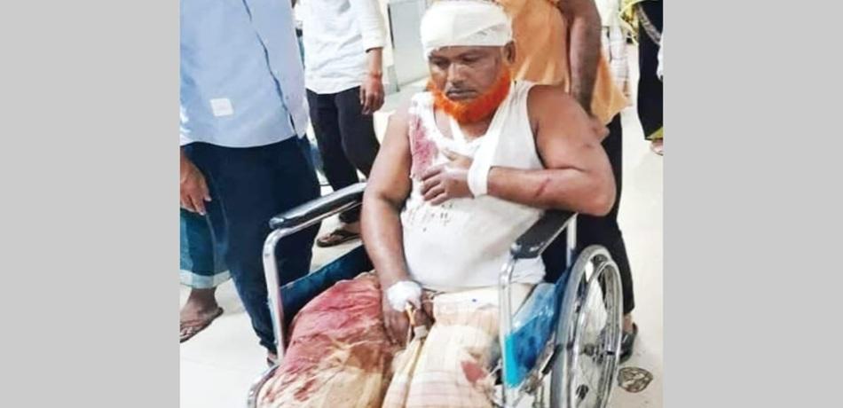 সাতকানিয়ায় বিএনপি'র দুই গ্রুপের সংঘর্ষে আহত- ৫