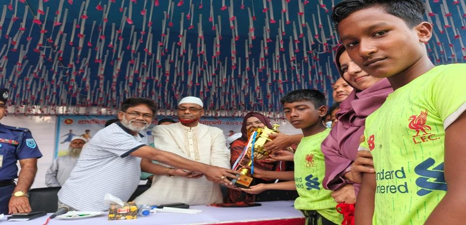 গঙ্গাচড়ায় প্রাথমিক বিদ্যালয় গোল্ডকাপ ফুটবল টুর্নামেন্ট সম্পন্ন
