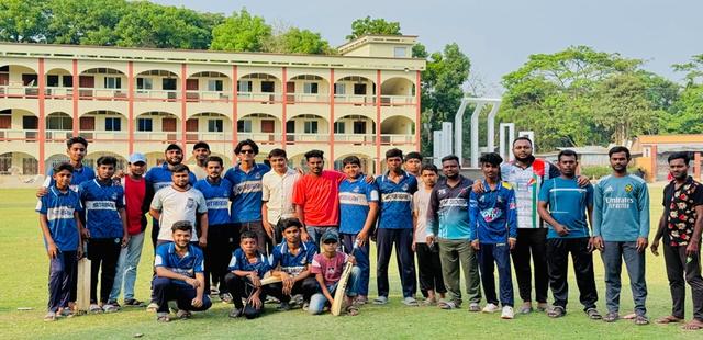 মোল্লাহাটে গাড়ফা ক্রিকেট ক্লাবের দাপুটে জয়,উদয়পুরকে ৯ উইকেটে হারাল