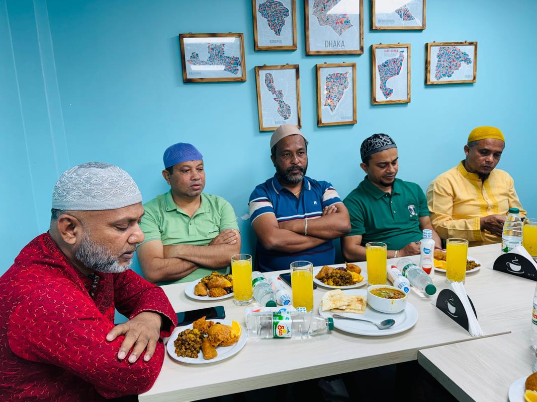 কলাপাড়ায় টিম সিগমা স্পোর্টিং ক্লাবের আয়োজনে ইফতার ও দোয়া মাহফিল অনুষ্ঠিত