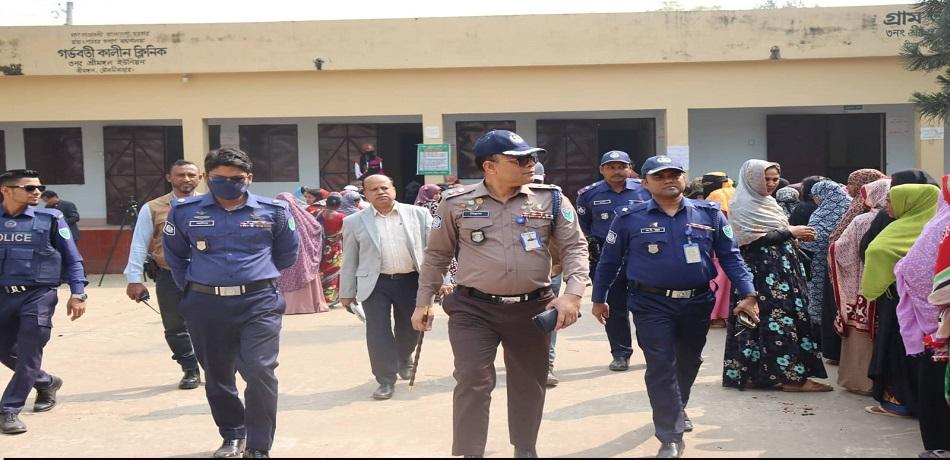 মৌলভীবাজার জেলায় সকাল থেকেই ত্রয়োদশ জাতীয় সংসদ নির্বাচন ও গণভোটে শান্তিপূর্ণ পরিবেশে ভোটগ্রহণ অনুষ্ঠিত হয়েছে