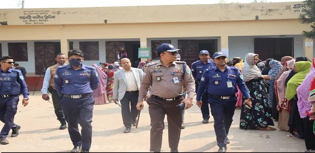 মৌলভীবাজার জেলায় সকাল থেকেই ত্রয়োদশ জাতীয় সংসদ নির্বাচন ও গণভোটে শান্তিপূর্ণ পরিবেশে ভোটগ্রহণ অনুষ্ঠিত হয়েছে