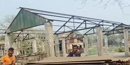 মুন্সীগঞ্জে লৌহজং গোয়ালিমান্দ্রা হাটের দুটি সেট নতুন করে সংস্কারের নামে পুরনো টিন খুলে বিক্রির অভিযোগ