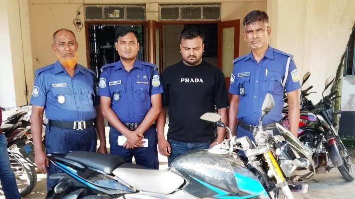 মুক্তিযোদ্ধার জানাজায় গিয়ে মোটরসাইকেল চুরি, ২৪ ঘণ্টায় উদ্ধার