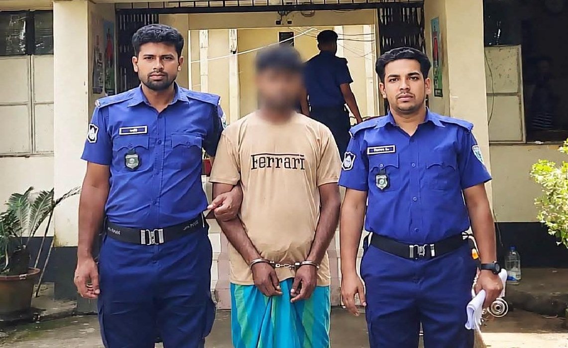 পুলিশের অভিযানে যাবজ্জীবন সাজা পরোয়ানাভুক্ত এক আ/সা/মি গ্রে/প্তা/র