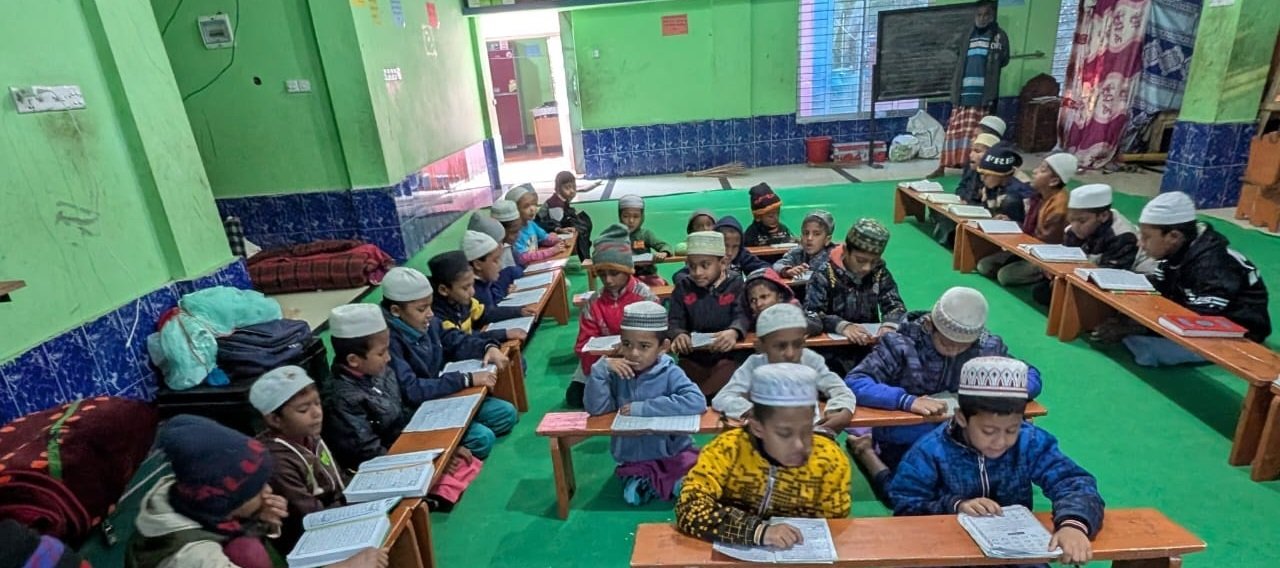 তেরখাদাসহ বিভিন্ন স্থানে যুক্তরাজ্য বিএনপি নেতা পারভেজ মল্লিকের উদ্যোগে