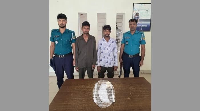 টঙ্গীতে দেশীয় অ/স্ত্র,সহ দুই ছি/ন/তা/ই/কা/রী গ্রে/প্তা/র
