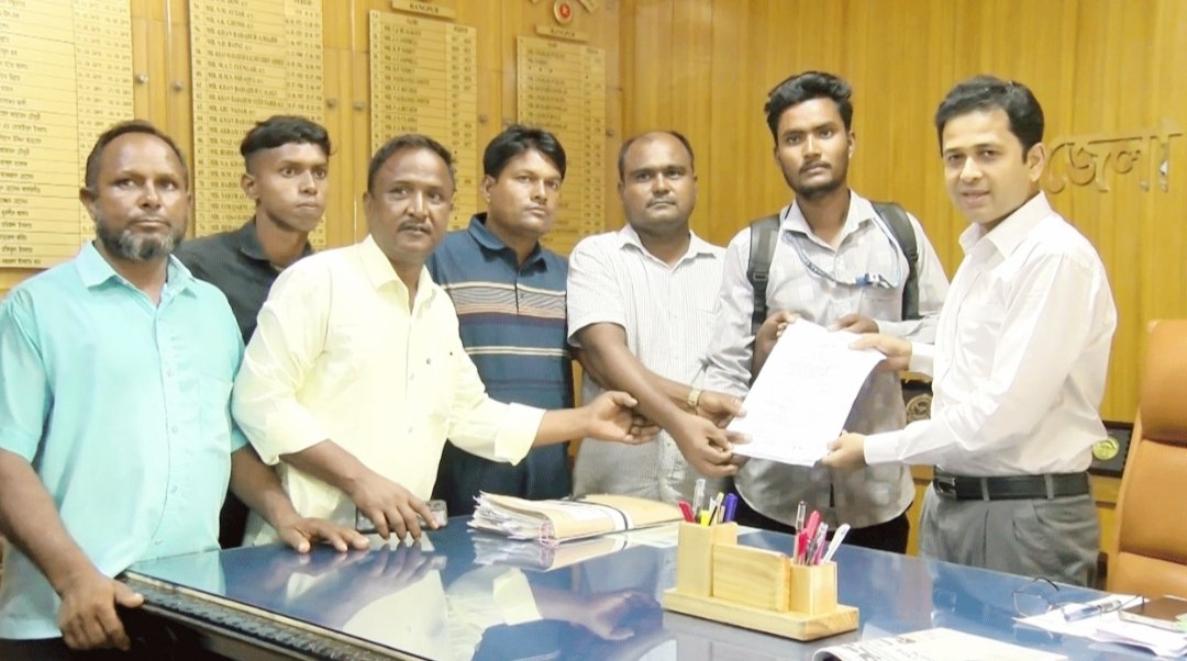 তিস্তার ভাঙনে বিচ্ছিন্ন নোহালী,ডিসির কাছে এলাকাবাসীর তিন দাবি