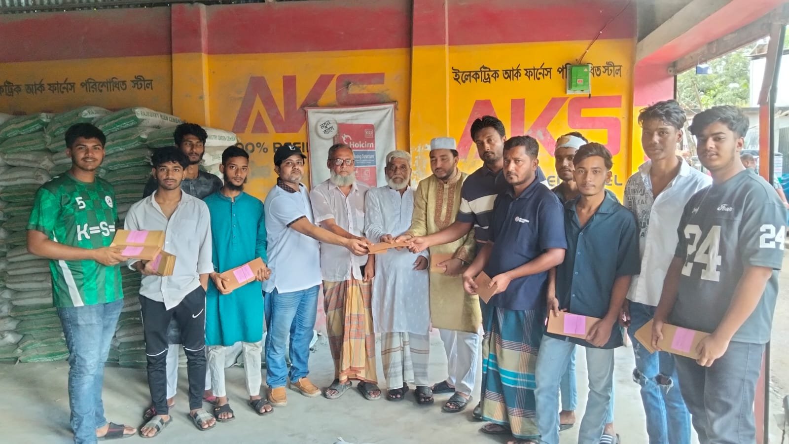 চৌদ্দগ্রামে মাদকবিরোধী সচেতনতায় ৭৭০টি চিঠি বিতরণ