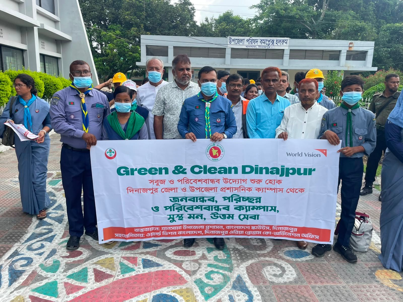 খানসামায় ওয়ার্ল্ড ভিশনের ‘গ্রিন অ্যান্ড ক্লিন’ প্রকল্পের কর্মসূচি