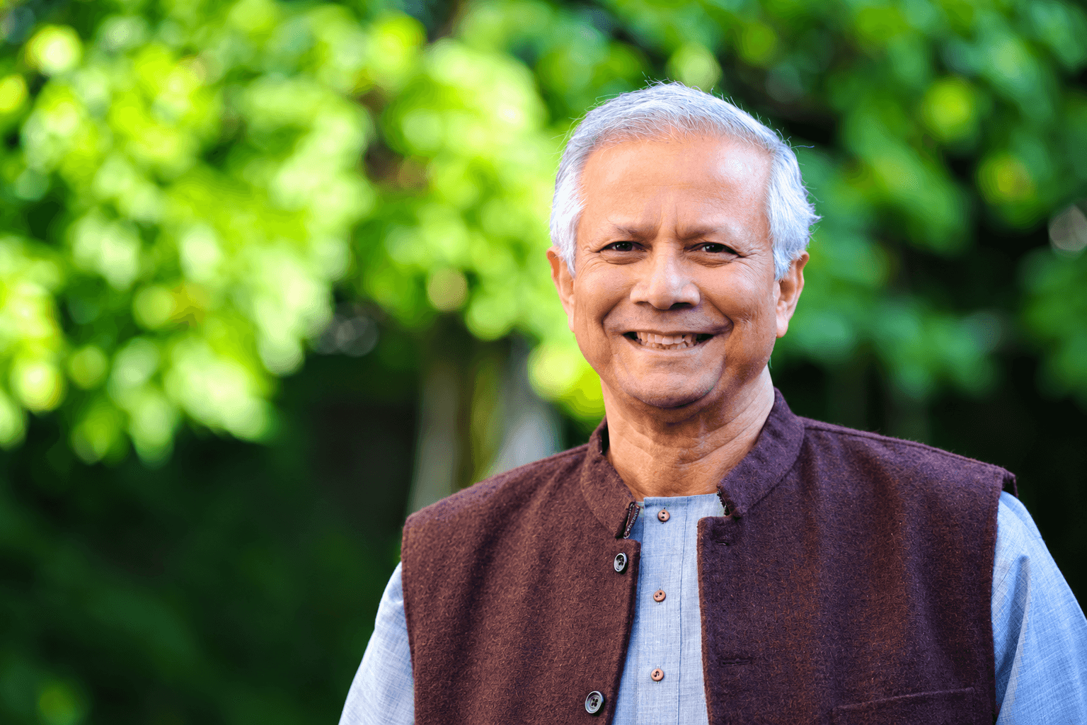 ড. ইউনূস ক্রান্তিকালীন নায়ক ভিলেন