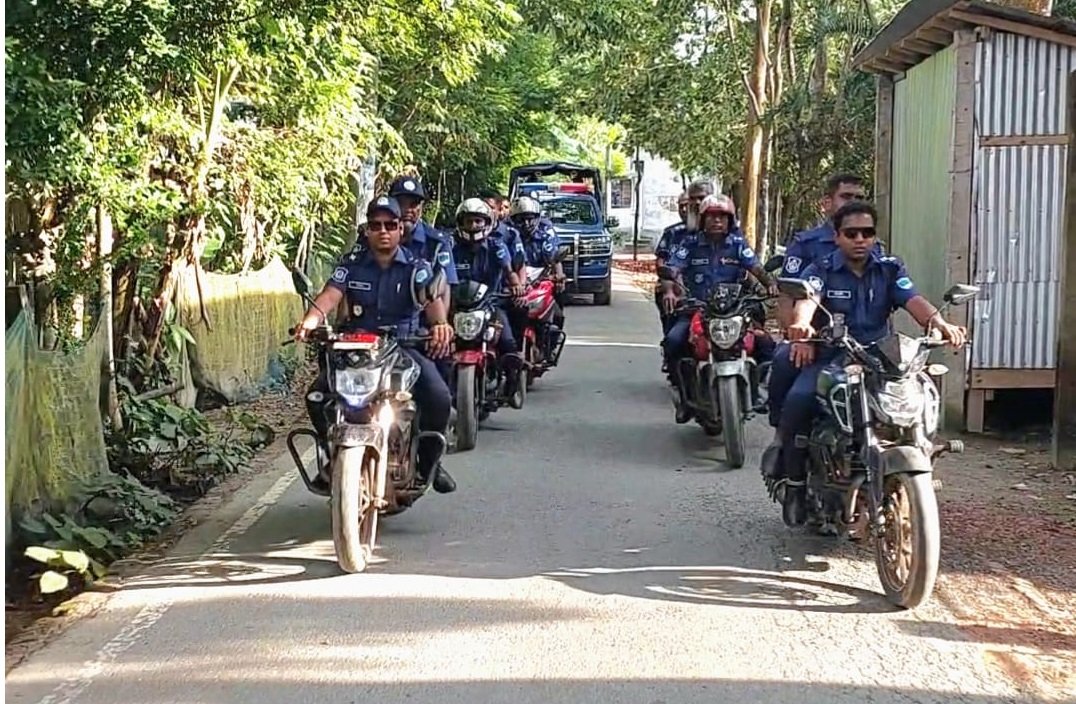 আসামিদের গ্রেফতারে বাগেরহাট জেলার শরণখোলা থানা পুলিশ বিশেষ অভিযান
