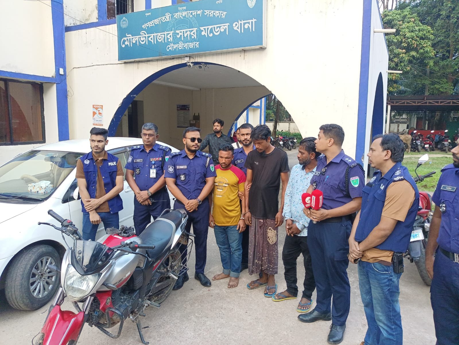 মৌলভীবাজারে চুরি হওয়া মোটরসাইকেল উদ্ধার,গ্রে/ফ/তা/র ৩