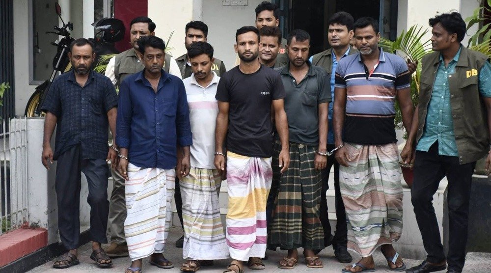 পাবনায় ডিবি পুলিশে অভিযানে ট্রান্সফরমার চোর চক্রের ৬ সদস্য গ্রেফতার