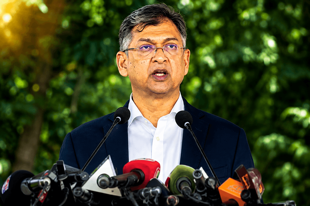 লাঠিয়াল বাহিনী নয় পুলিশ কোনো গোষ্ঠীর বা দলের:স্বরাষ্ট্রমন্ত্রী