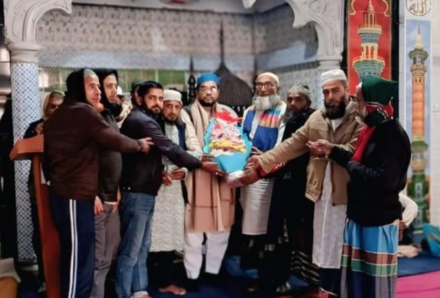 নেবুদিয়া-মন্ডলগাতী মাদ্রাসা পরিচালনা পরিষদের সভাপতি মফিজকে গণ সংবর্ধনা