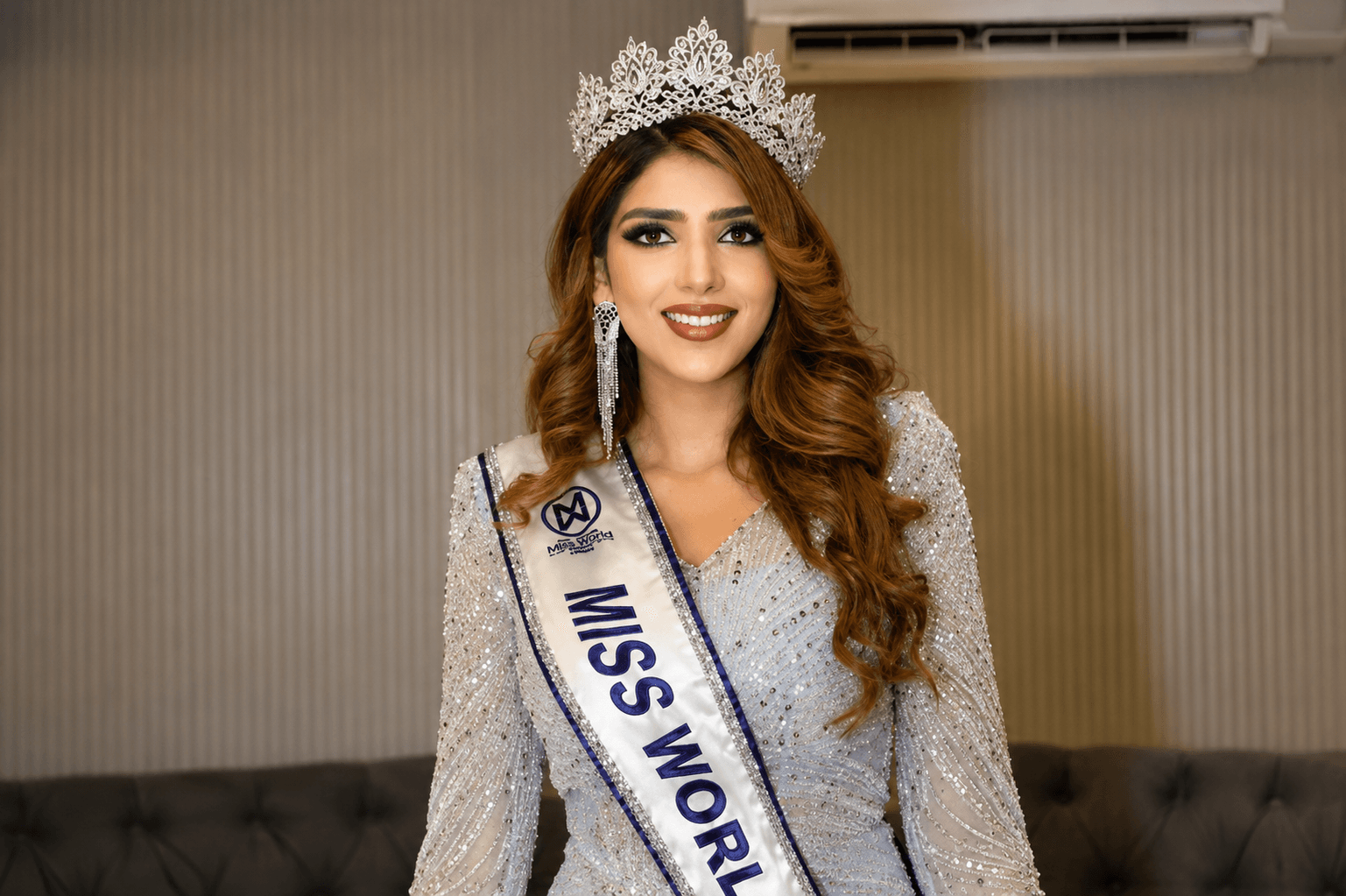 মিস ওয়ার্ল্ডে পাকিস্তানের আনিকা ৭৫ বছরের ইতিহাসে প্রথমবার