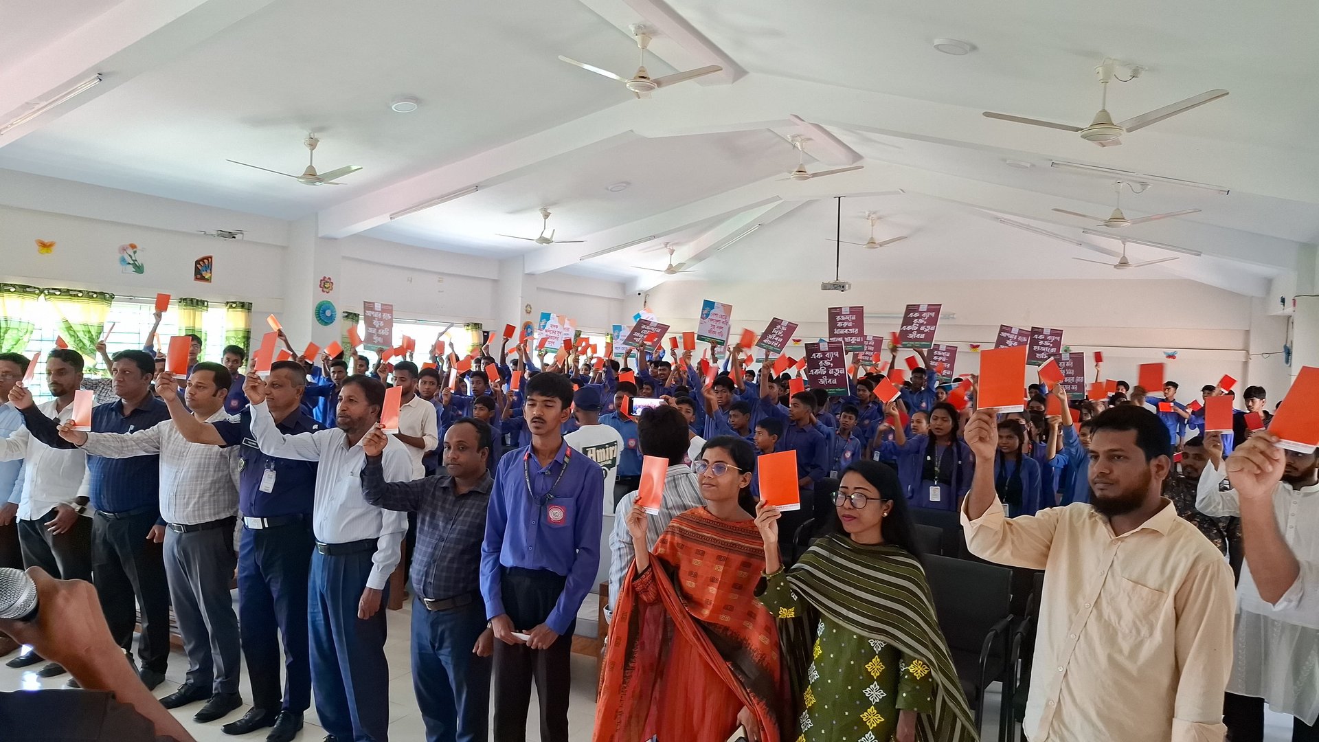 মা/দ/ক ও বাল্যবিবাহকে না, লাল কার্ড শিক্ষার্থীদের