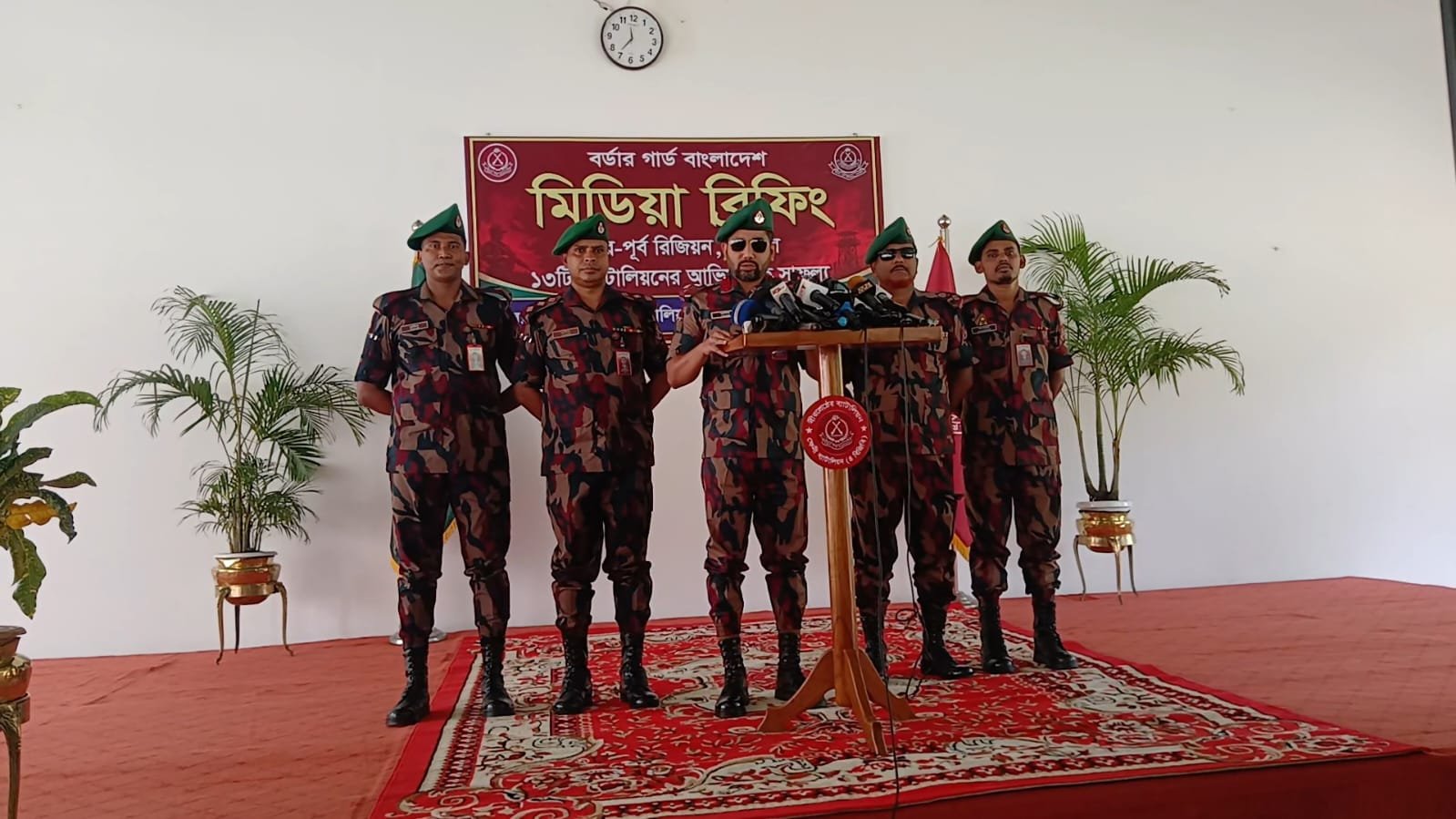 সরাইল রিজিয়নে ৯৫৭ কোটি টাকার চো/রাচালান জব্দ,১০ মাসে আ/ট/ক ৩৩৩