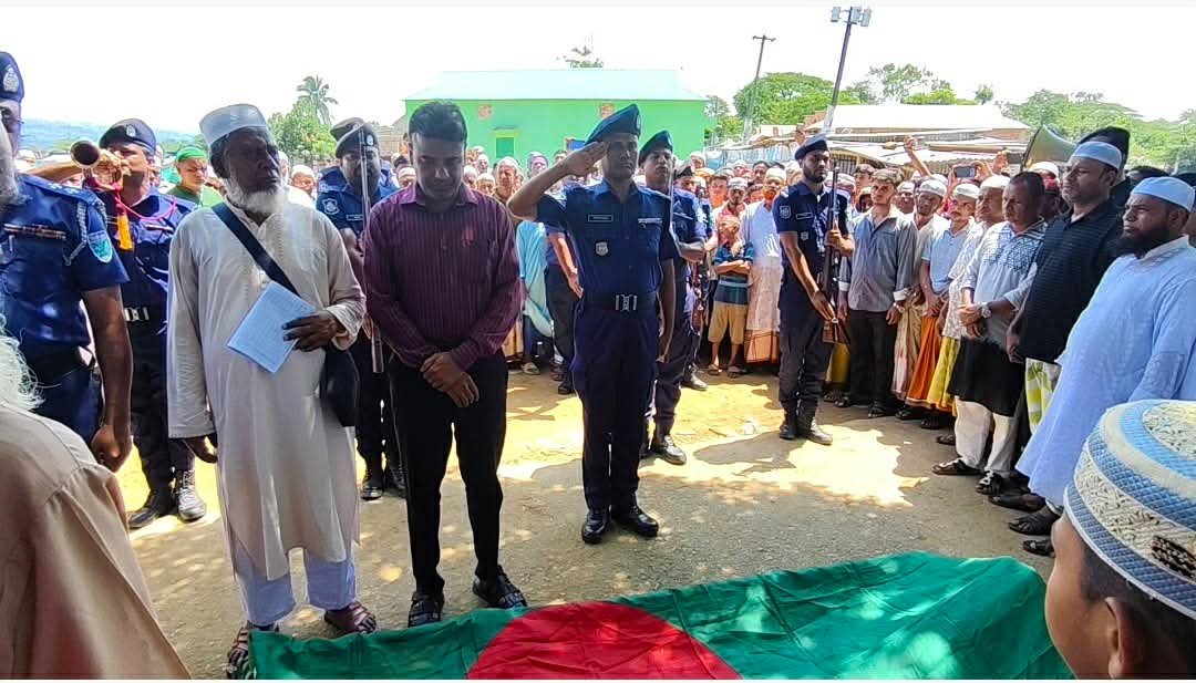 হাওরের আলোর দিশারী আর নেই রাষ্ট্রীয় মর্যাদায় সমাহিত বীর মুক্তিযোদ্ধা-শিক্ষক উস্তার আলী