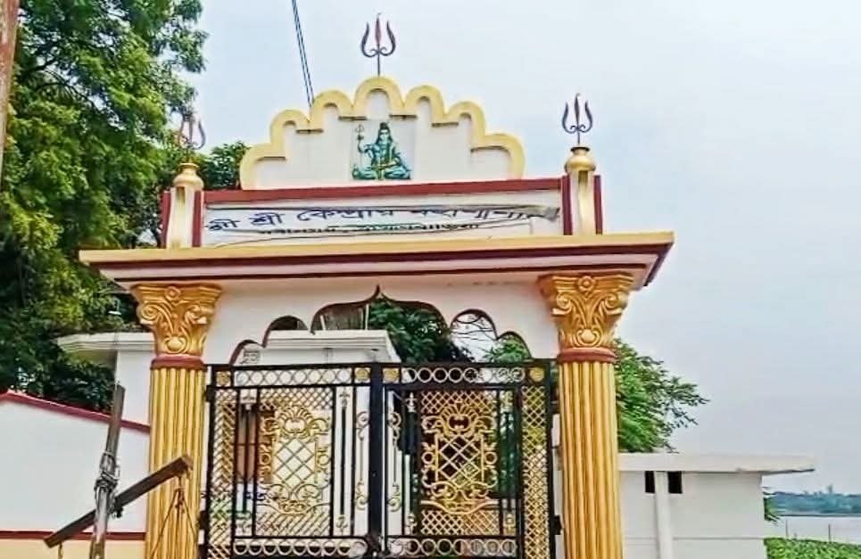 কেন্দ্রীয় মহাশ্মশানে মা/দ/কা/স/ক্ত যুবককে গাঁ/জা খেতে না দেওয়ায় পূজায় বাধা