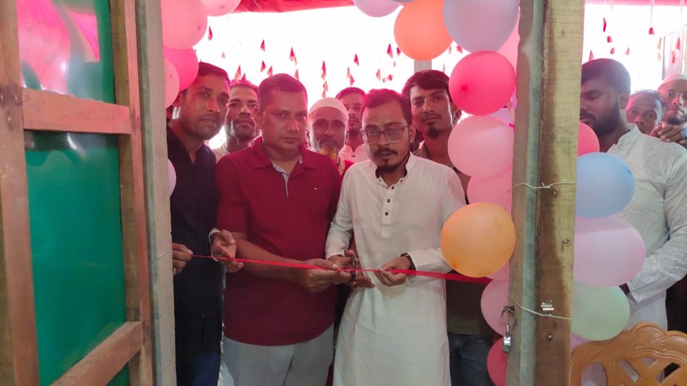 অটো রিক্সা শ্রমিক ইউনিয়নের অফিস উদ্বোধন ও দোয়া মাহফিল অনুষ্ঠিত হয়েছে